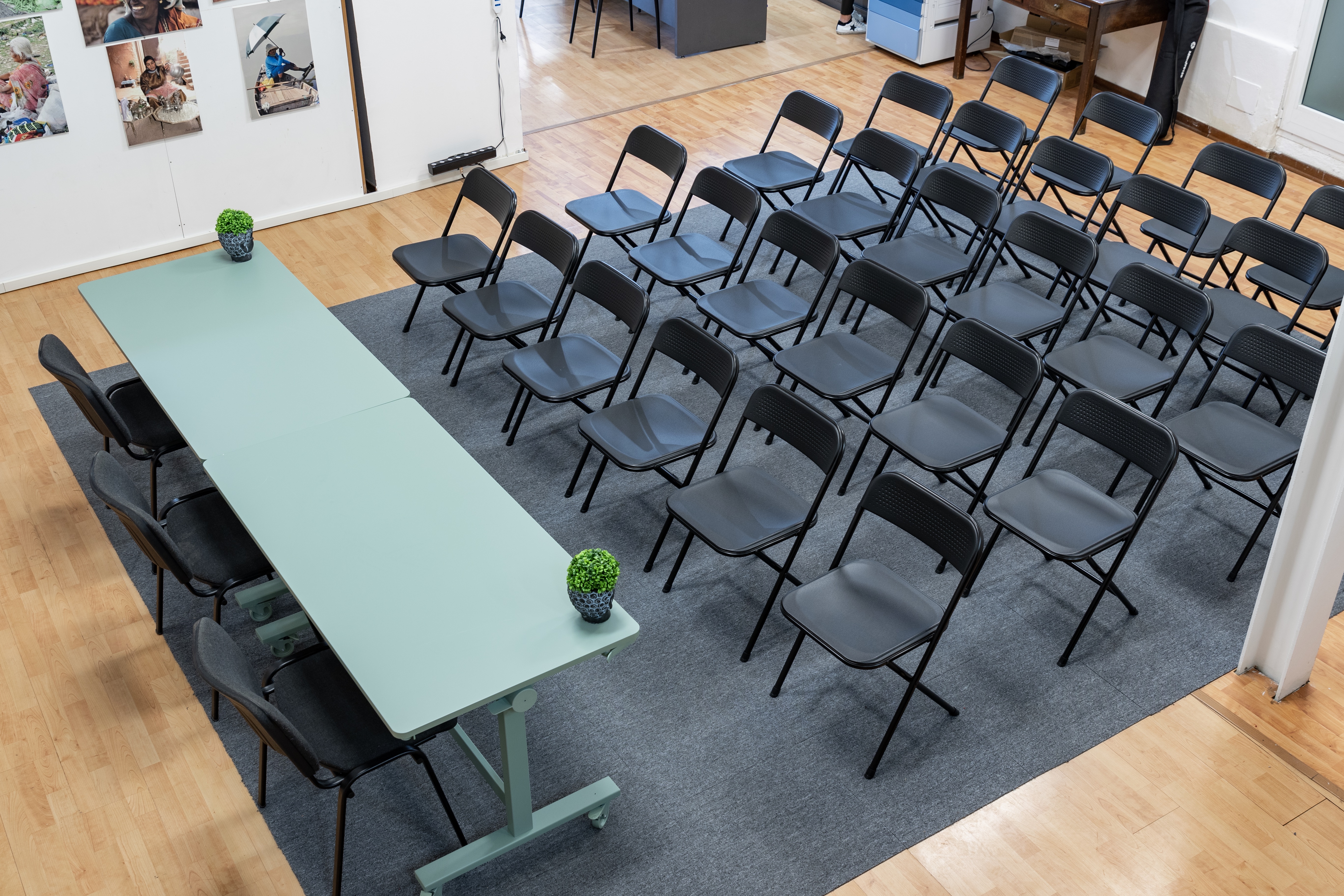 047 Sala Conferenze Panoramica Dall Alto 46A1978